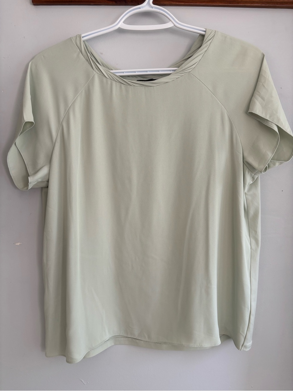 Ann Taylor Short-Sleeve Crewneck Top in Light Sage
